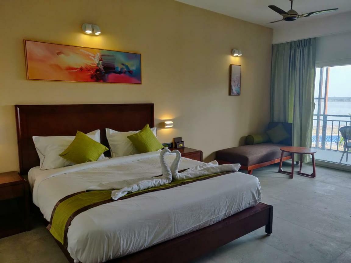 Hotel Sonar Bangla Taki Hasnabad 외부 사진